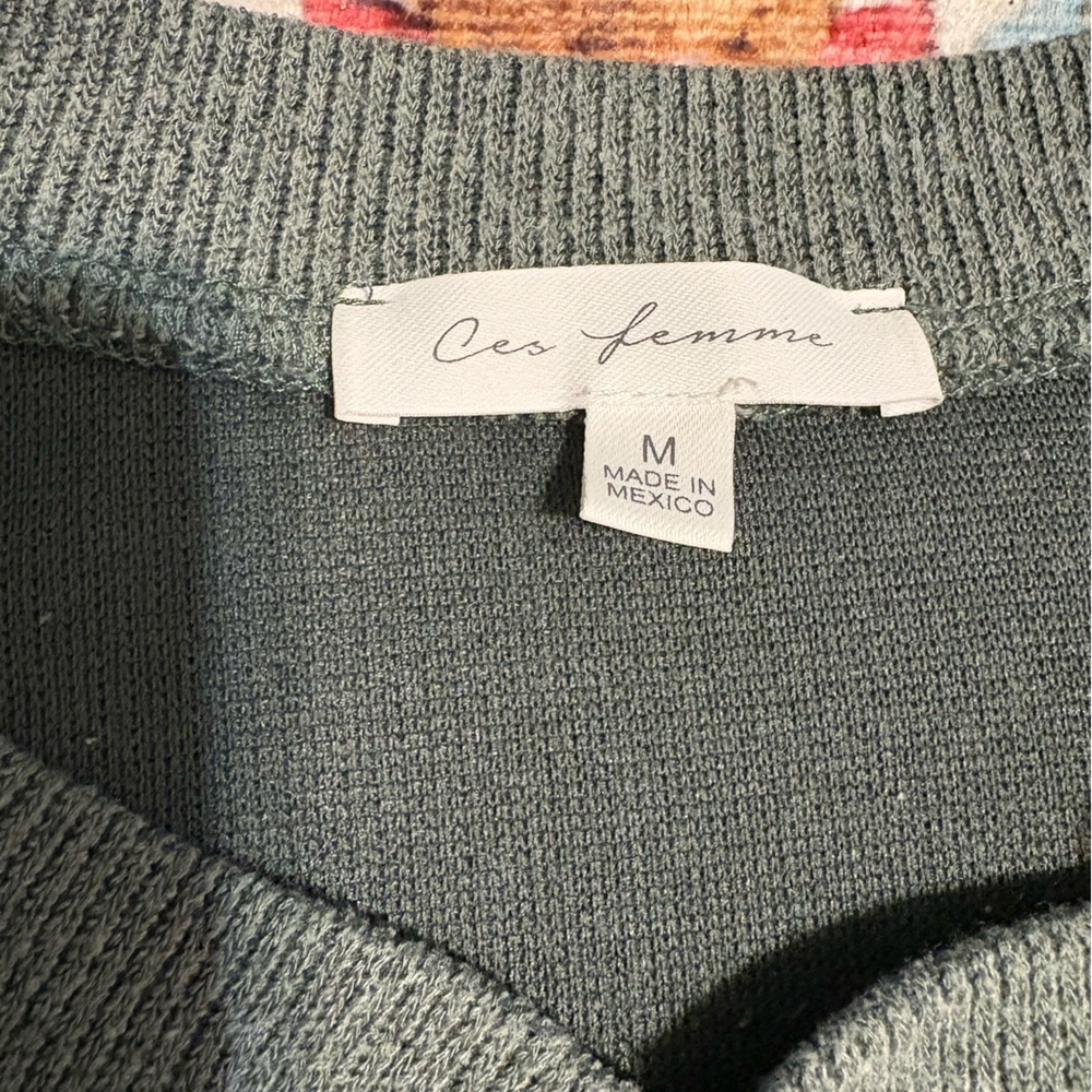 Green Long Sleeve Sweater with Wooden Buttons - Picture 3 of 5